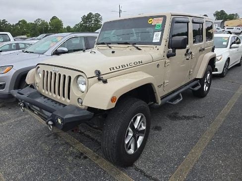 Used 2016 Jeep Wrangler Unlimited Rubicon w/ Dual Top Group AWD/4WD image 4