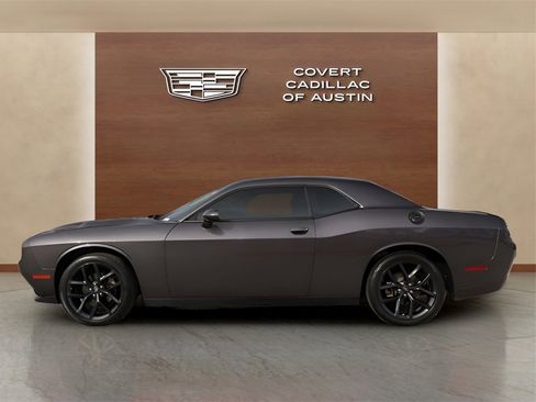 Used 2022 Dodge Challenger SXT w/ Blacktop Package image 2