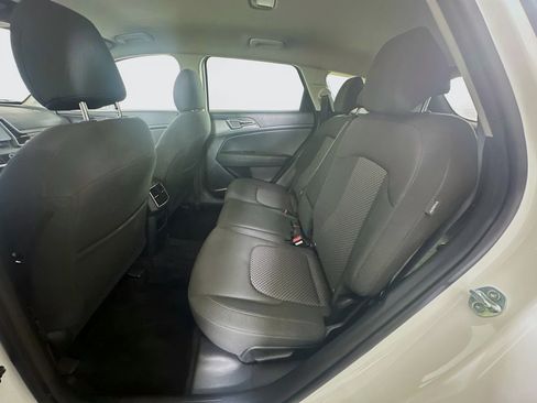 Used 2024 Kia Sportage LX image 27