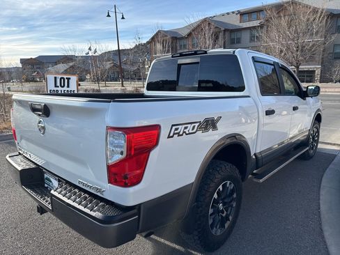 Used 2018 Nissan Titan PRO-4X image 5