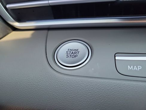 Used 2024 Hyundai Elantra SEL FWD image 34