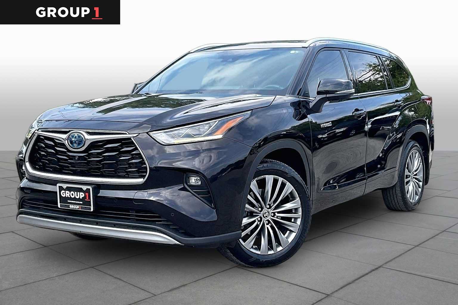 Used 2021 Toyota Highlander Platinum AWD/4WD image 1