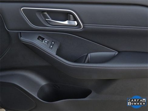 Used 2026 Nissan Rogue Platinum w/ Platinum Premium Package image 8