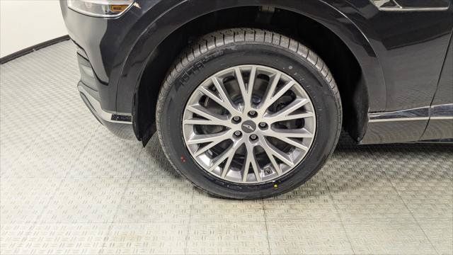 Used 2024 Genesis GV80 2.5T AWD/4WD image 36