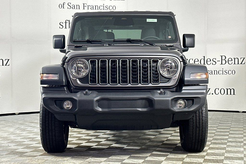 Used 2026 Jeep Wrangler Sport AWD/4WD image 9