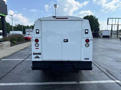 Used 2017 Chevrolet Express 3500 RWD image 7
