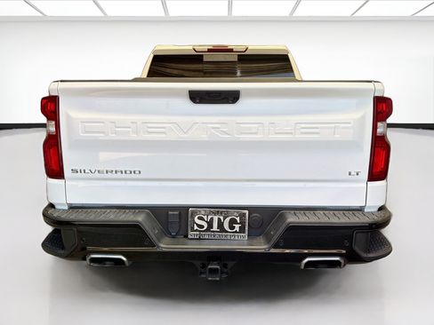 Used 2023 Chevrolet Silverado 1500 LT Trail Boss w/ LT Trail Boss Premium Package AWD/4WD image 5