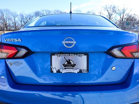 Used 2024 Nissan Versa S w/ Trunk Package image 37