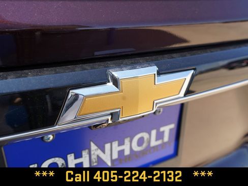 Used 2023 Chevrolet Traverse Premier AWD/4WD image 5