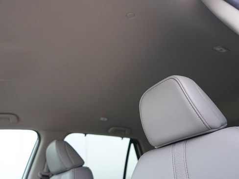 Used 2025 Honda Pilot EX-L image 25