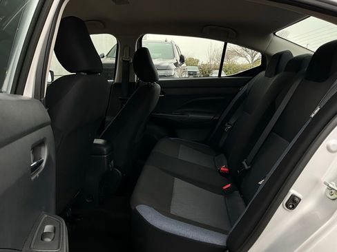 Used 2025 Nissan Versa SV image 11