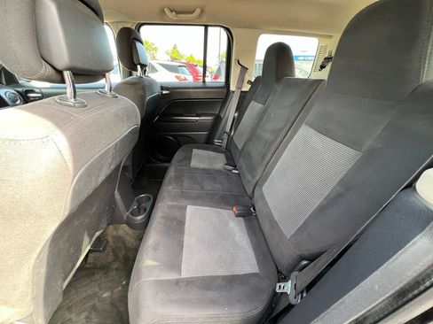 Used 2016 Jeep Patriot Sport w/ Power Value Group FWD image 18