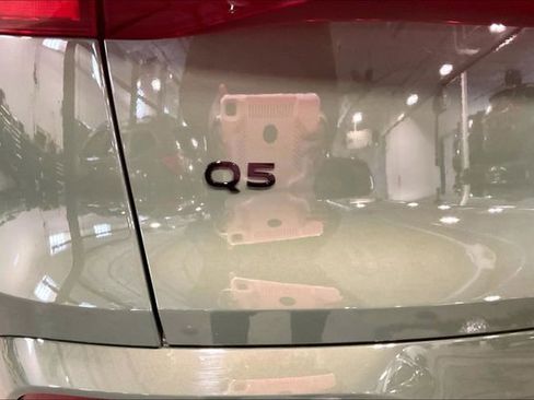 Certified 2025 Audi Q5 Premium Plus w/ Premium Plus image 8