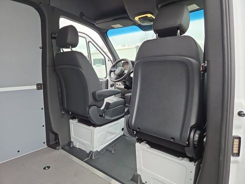 New 2026 Mercedes-Benz Sprinter 2500 image 31