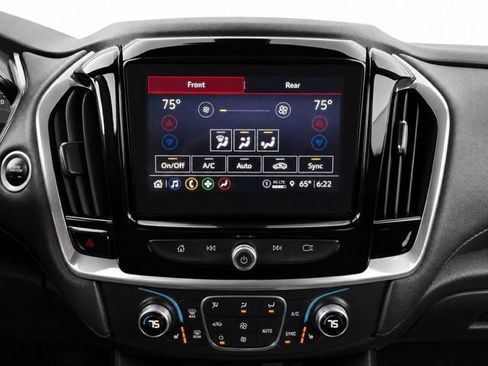 Used 2023 Chevrolet Traverse LT AWD/4WD image 37
