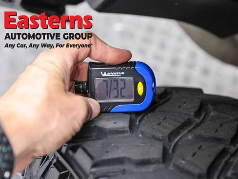 Used 2023 Jeep Wrangler Unlimited w/ Cold Weather Group AWD/4WD image 30