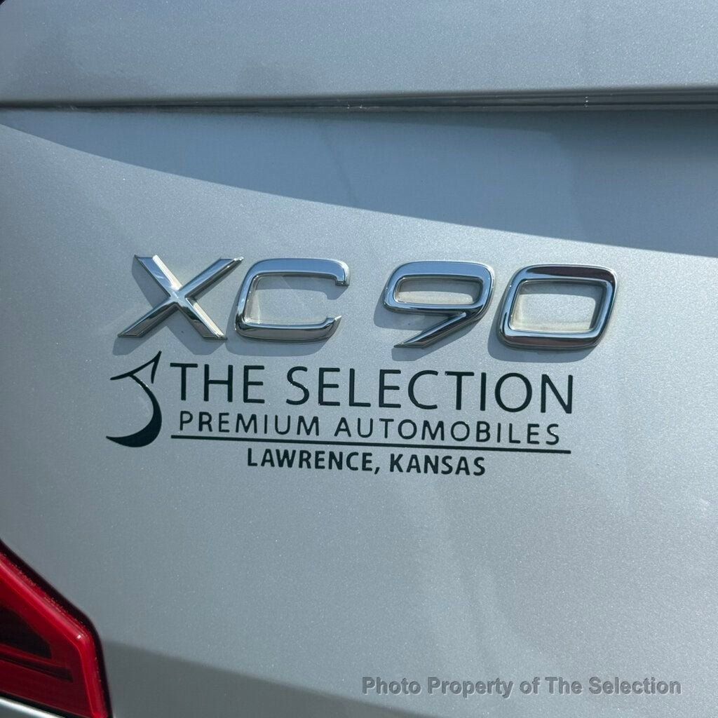 Used 2020 Volvo XC90 T6 Momentum AWD/4WD image 12