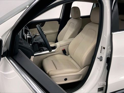Certified 2022 Mercedes-Benz GLA 250 image 21
