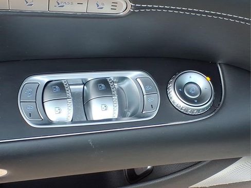 Used 2024 Genesis G90 3.5T image 18