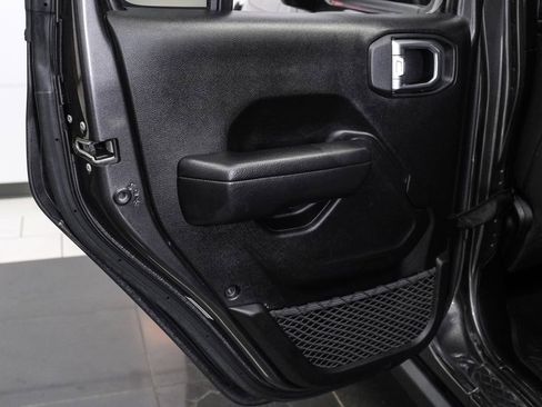 Used 2023 Jeep Gladiator Willys image 48