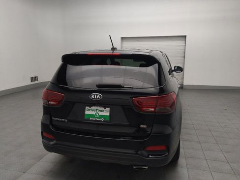 Used 2019 Kia Sorento LX image 7