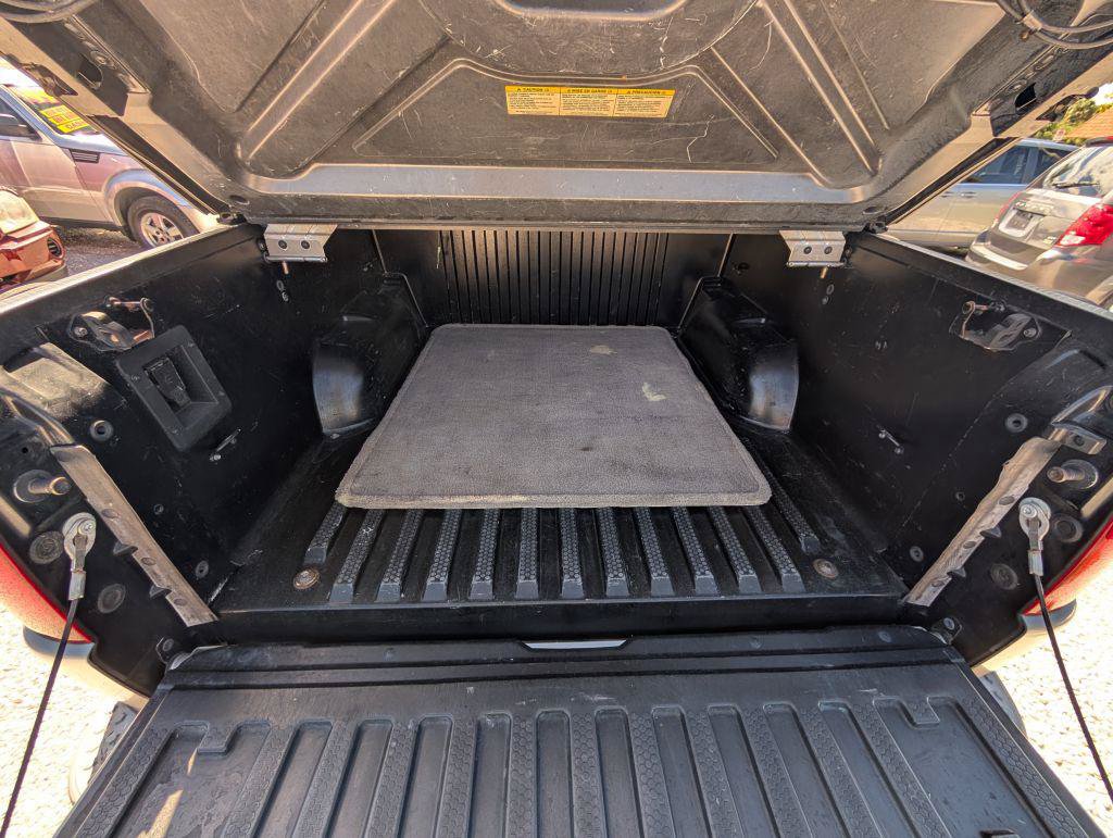 Used 2004 Ford Explorer Sport Trac XLT RWD image 11