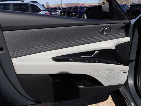 New 2026 Hyundai Elantra Limited image 21