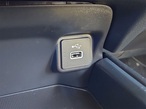 Certified 2025 Honda HR-V LX image 17