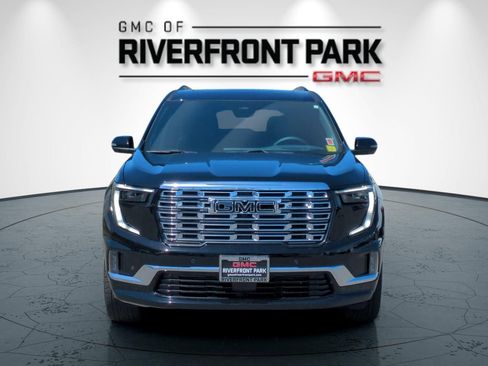 Used 2025 GMC Acadia Denali w/ Super Cruise Package AWD/4WD image 8