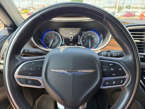 Used 2021 Chrysler Pacifica Pinnacle AWD/4WD image 18