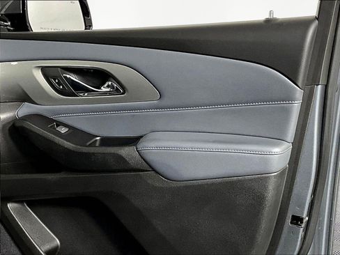Used 2019 Chevrolet Traverse LT w/ LT Premium Package FWD image 29