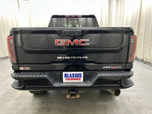 Used 2024 GMC Sierra 2500 AT4X AWD/4WD image 33