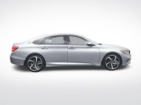 Used 2018 Honda Accord Sport image 4