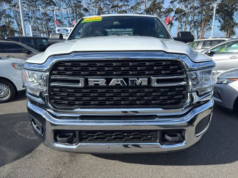 Used 2022 RAM 3500 Big Horn image 12