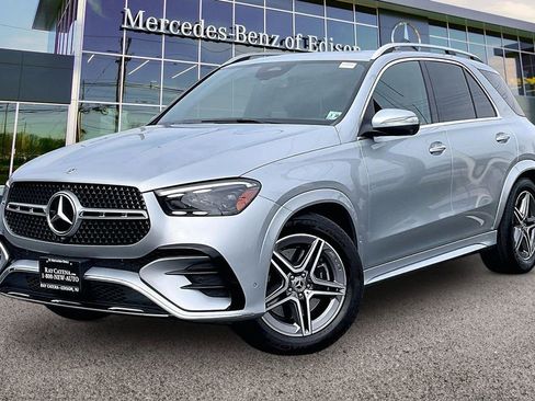 Certified 2025 Mercedes-Benz GLE 450 4MATIC image 9