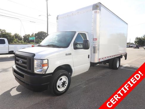 Certified 2022 Ford E-450 and Econoline 450 Super Duty w/ Power Windows & Locks Group image 8