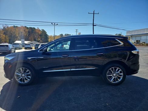 Used 2022 Buick Enclave Avenir image 7