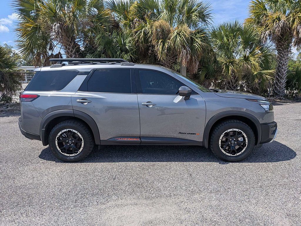 Used 2025 Nissan Pathfinder Rock Creek AWD/4WD image 2