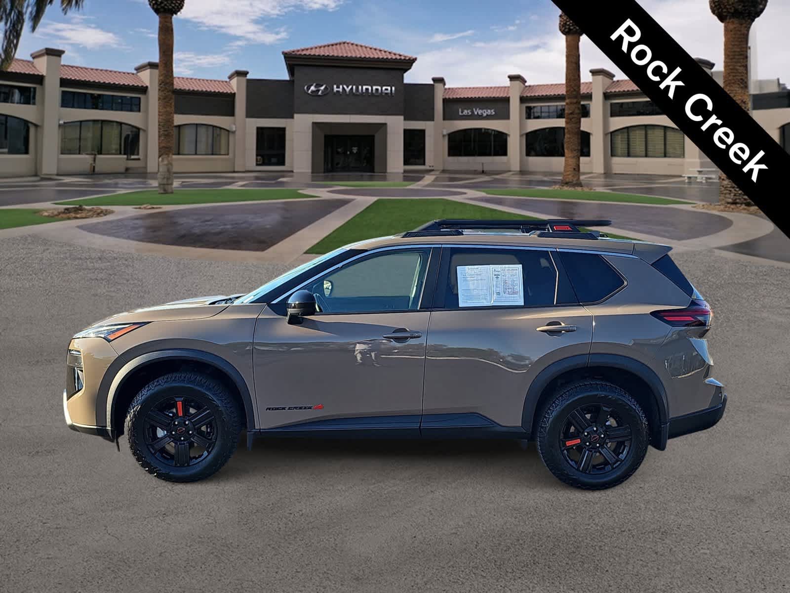 Used 2025 Nissan Rogue SV AWD/4WD image 5