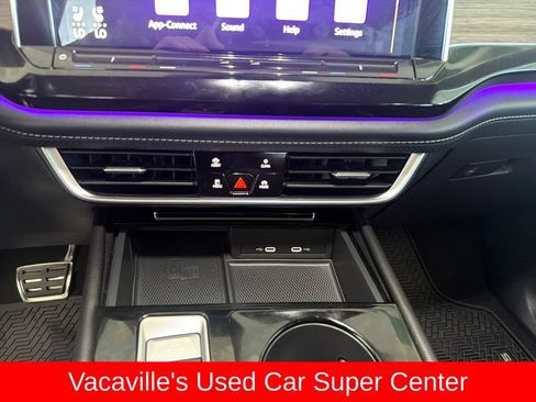 Used 2024 Volkswagen Atlas SEL Premium R-Line AWD/4WD image 18