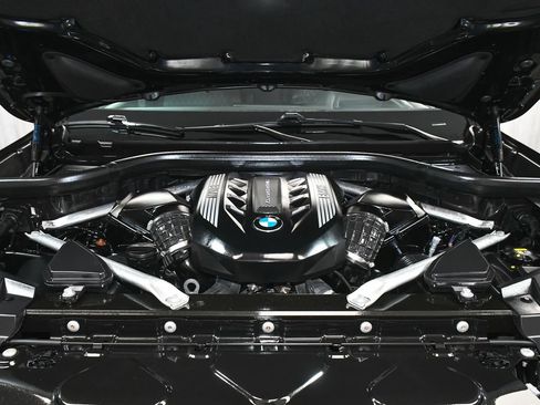 Used 2023 BMW X5 M50i w/ Executive Package AWD/4WD image 74