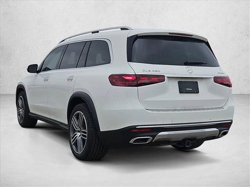 Used 2024 Mercedes-Benz GLS 450 4MATIC image 7