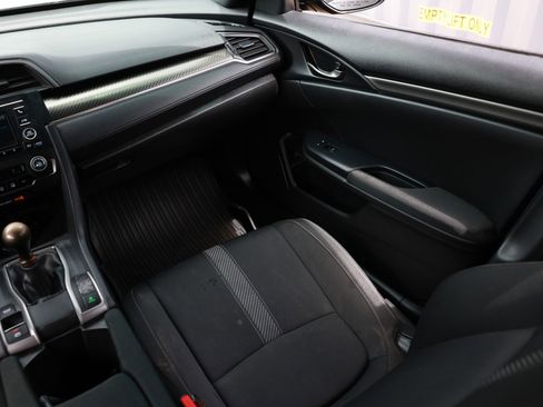 Used 2019 Honda Civic Sport image 25