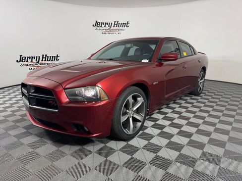Used 2014 Dodge Charger R/T image 1