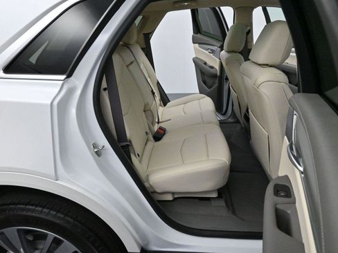 Used 2025 Cadillac XT5 Premium Luxury w/ Technology Package image 36