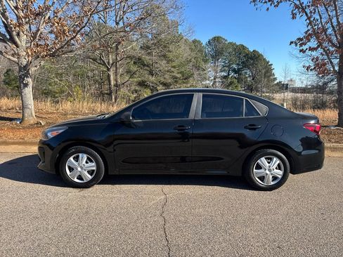 Used 2018 Kia Rio LX image 9