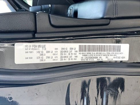 Used 2019 Jeep Grand Cherokee Limited AWD/4WD image 36