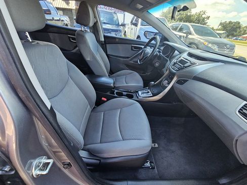 Used 2013 Hyundai Elantra GLS w/ Preferred Pkg image 15