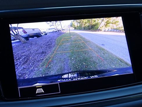 Used 2022 Buick Enclave Essence w/ Experience Buick Package image 36