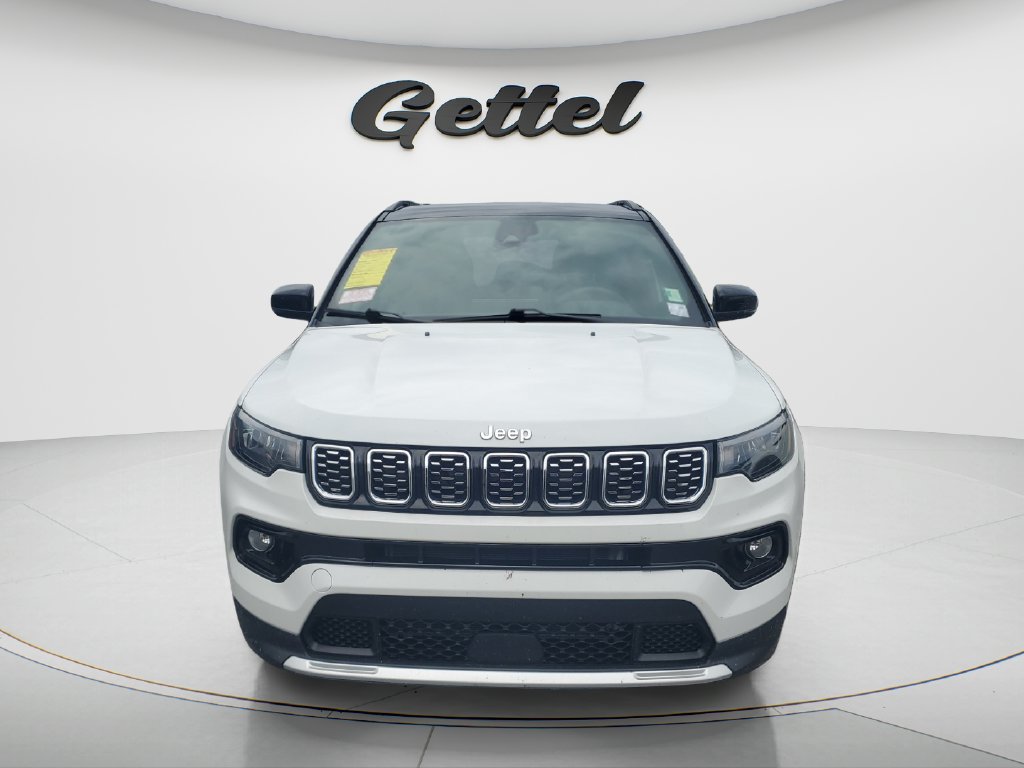 Used 2025 Jeep Compass Limited AWD/4WD image 2